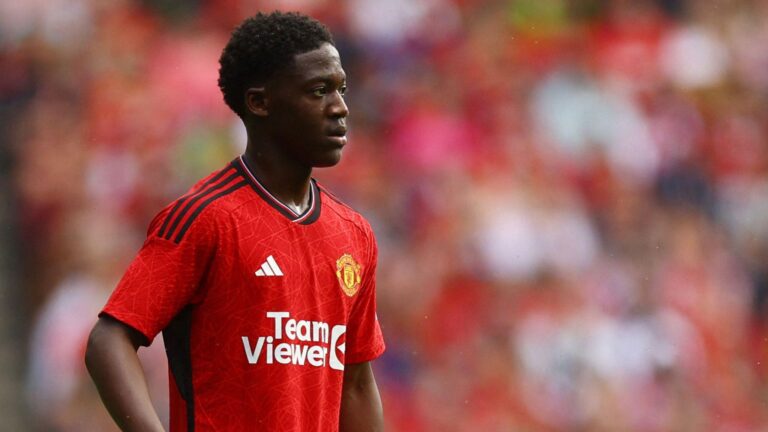 Manchester City Pursues Manchester United’s Rising Star Kobbie Mainoo